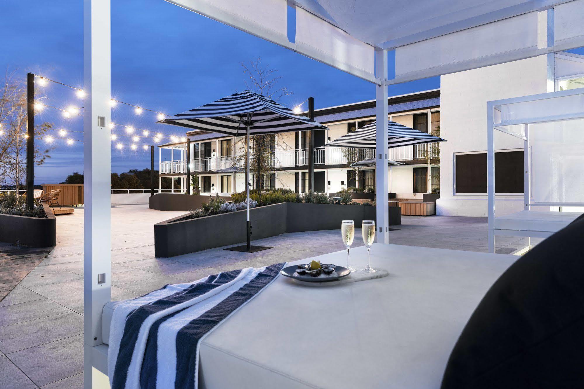 Tradewinds Hotel And Suites Fremantle Ngoại thất bức ảnh